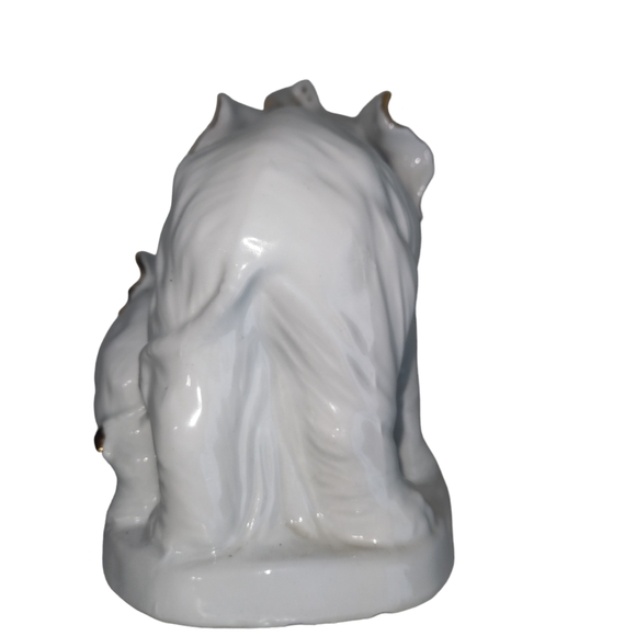 Large Vintage Elephant Figurine White with gold accents - Picture 7 of 7